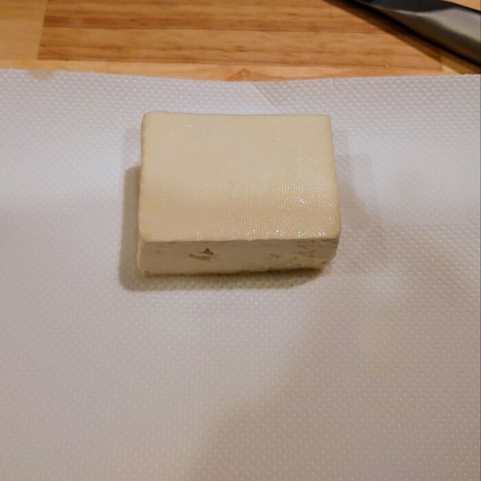 キッチンペーパーで重しをして