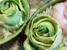 ミニちらし寿司(えび御膳の1品) アボカドと昆布締め甘えび