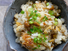 あさりとなめこのうまつゆ炊き込みご飯
