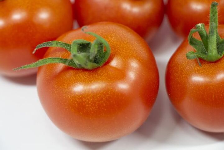 トマトは“まるごと冷凍”でおいしさ爆上がり！？絶品パスタが一瞬で完成！