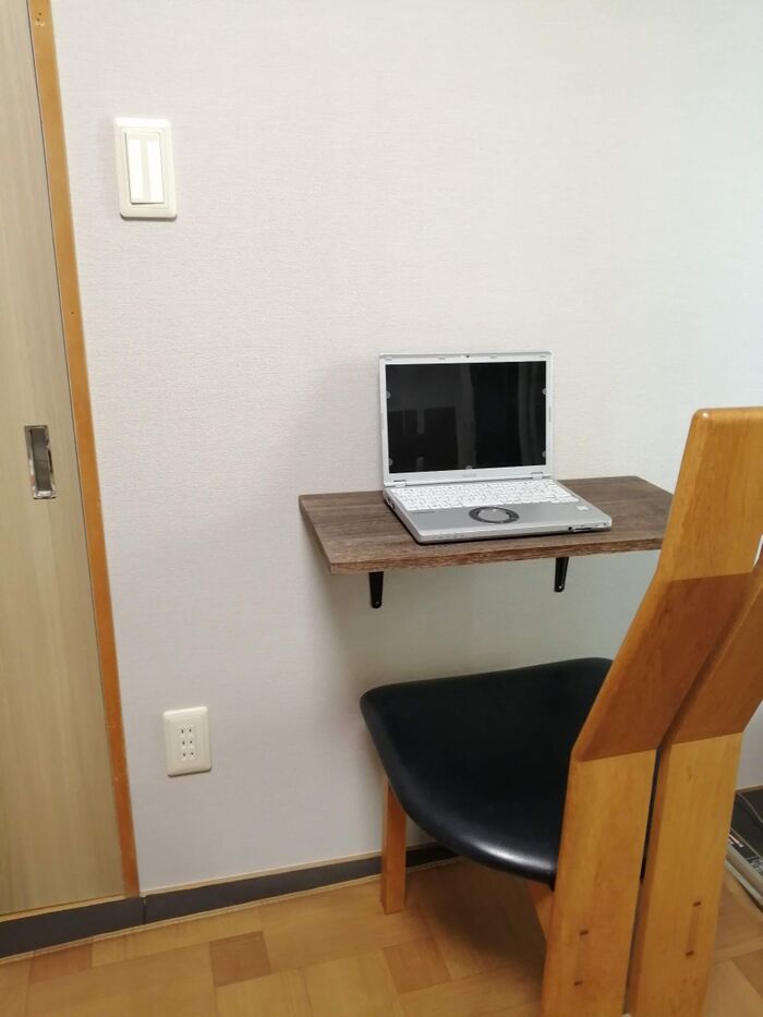 材料費1200円! 壁掛けパソコンデスクを簡単DIY