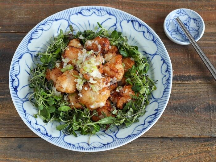 塩麹をWづかいでワンランクUP♪ 鶏むね肉の塩麹から揚げ、ねぎ塩麹だれがけ