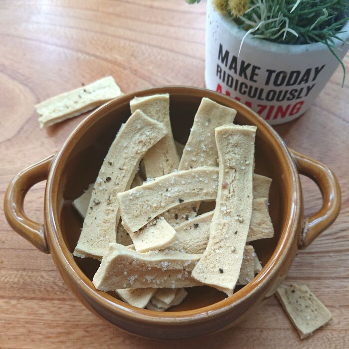 レンジで5分♪高野豆腐サクカリチップスおやつ、おつまみ(ダイエット)