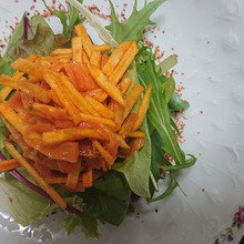 Carotte râpée avec karaMucho 人参サラダちょい足し、カラムーンチョ