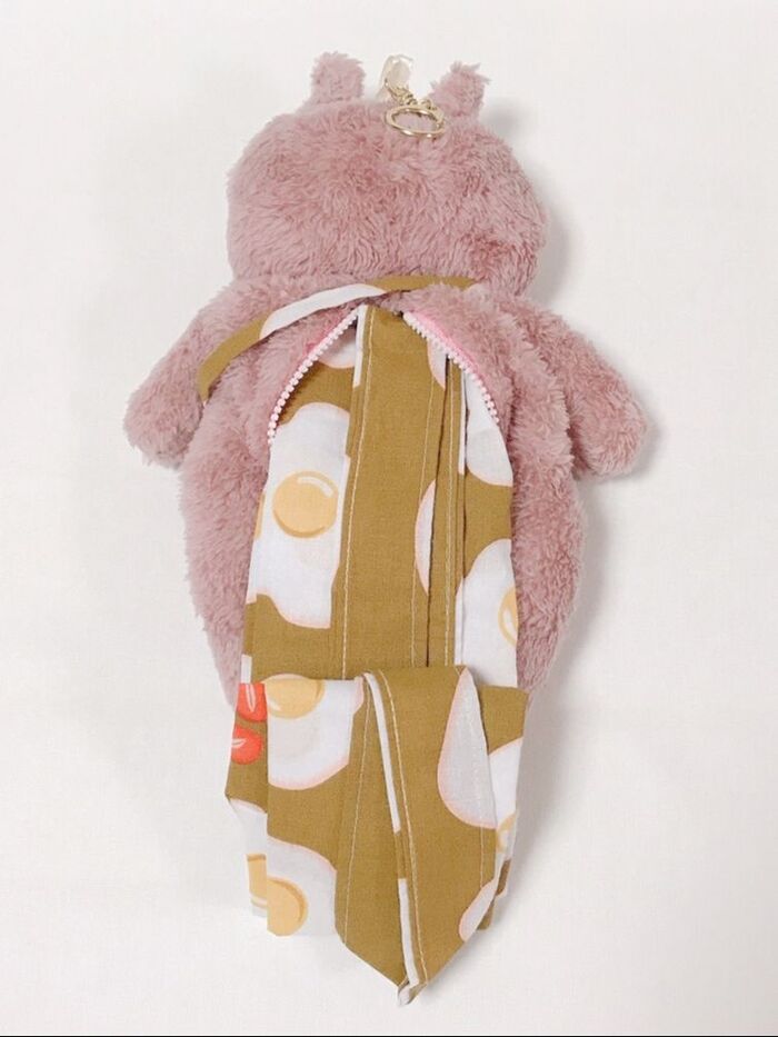 背中から出てきたのは、、