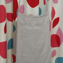 エプロンをポケット付サコッシュバッグにリメイク