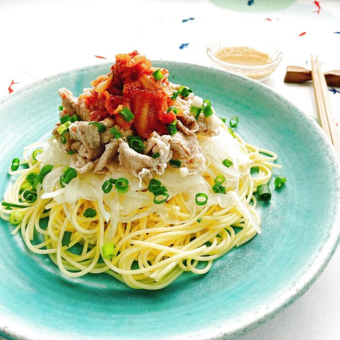 【夏バテ予防にも！】ピリ辛・豚キムごまだれパスタ