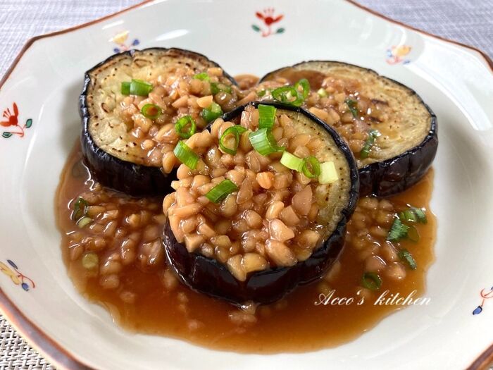 ④みたらしあんをかける