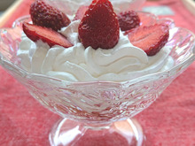 1分で簡単♪スーパーのショートケーキより美味しい♪いちごスペシャルケーキ