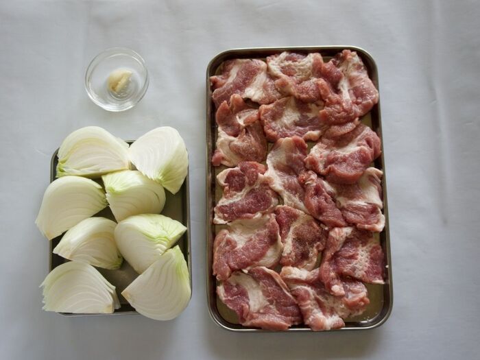 1 材料を切ります。