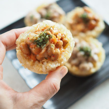 冷ご飯で手軽にフィンガーフード!アレンジいろいろ納豆カップ