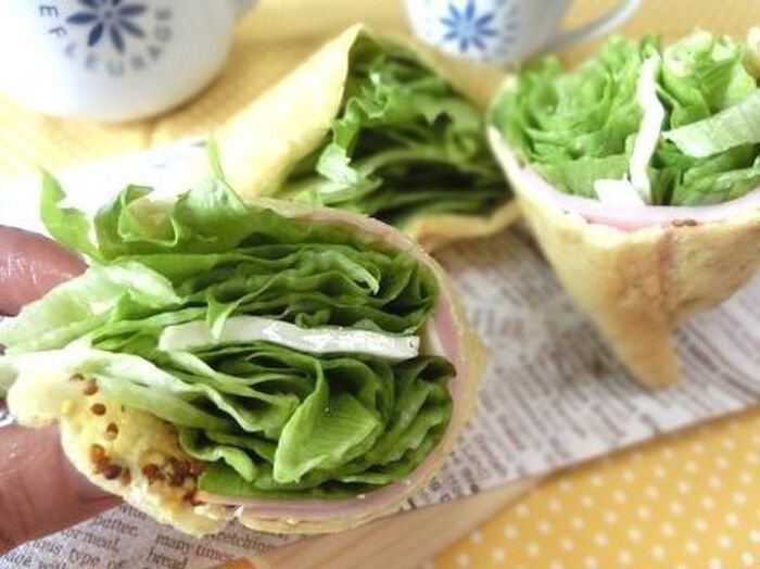 サクッ&シャキシャキ♪ 油揚げでレタスのわんぱくサンド