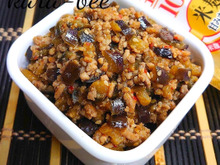 作りおきにも◎ご飯が進む♪ピリッと旨辛茄子そぼろ