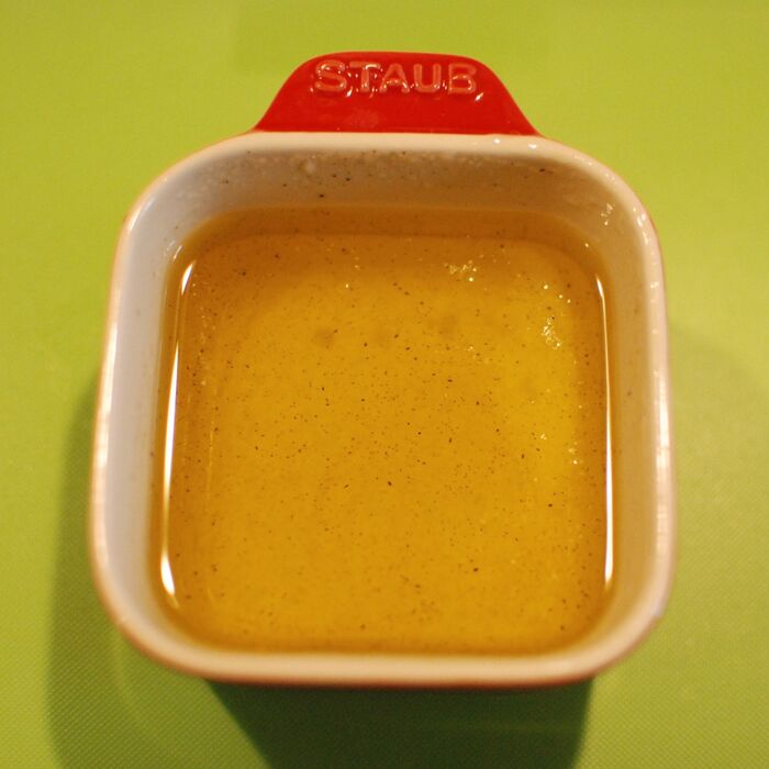 ★の調味料を混ぜてドレッシングを作ります