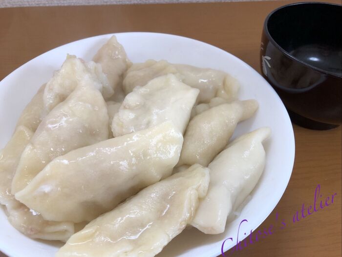 ボリュームたっぷり大きめ水餃子