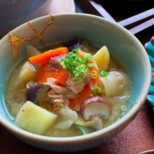 具沢山オカズお味噌汁!〇〇で旨味とコクがアップ!