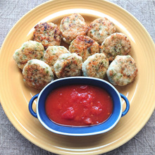 ヘルシーネギチキンナゲット♪ピリ辛ガーリックトマトソース添え(マック再現)