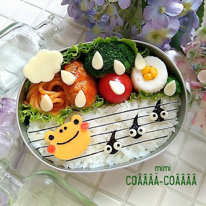 Instagram保存数100超え!カエルの歌が聞こえてくるよ♩♬蛙の親子で梅雨弁当