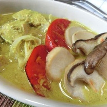 家にあるもので簡単☆ さばの水煮缶でグリーンカレー
