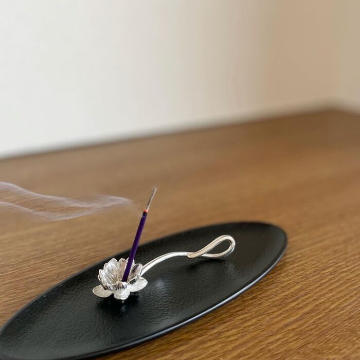 家の顔...玄関を整えています