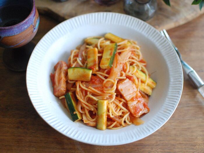 ♪厚切りベーコンとズッキーニのトマトソースパスタ♪