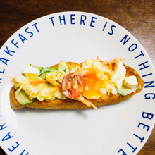 コールスローのオープンサンド