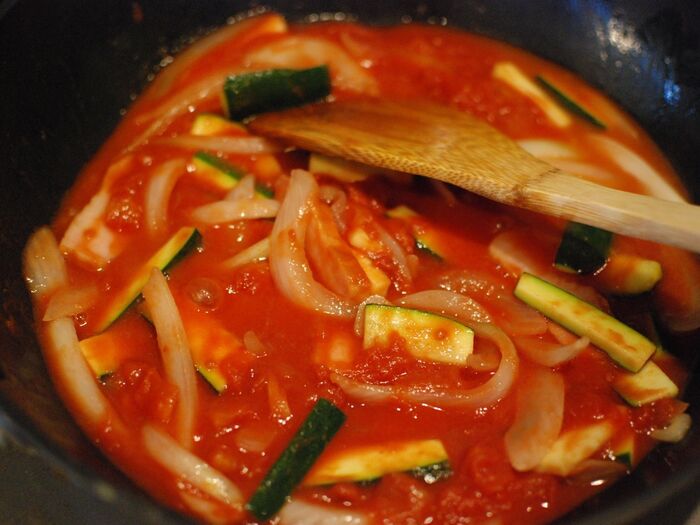 塩コショウをして味を整えます