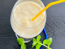 材料3つ!ヨーグルトバナナシェイク!生き返る〜