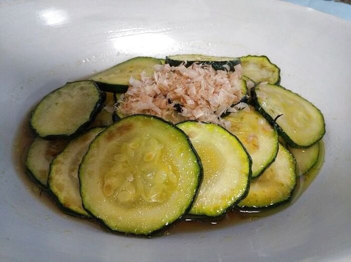 ゆず胡椒で味と香りをつけたズッキーニ