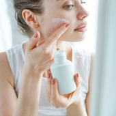 悩めるお肌のシミ、しわに!天然素材で紫外線対策!