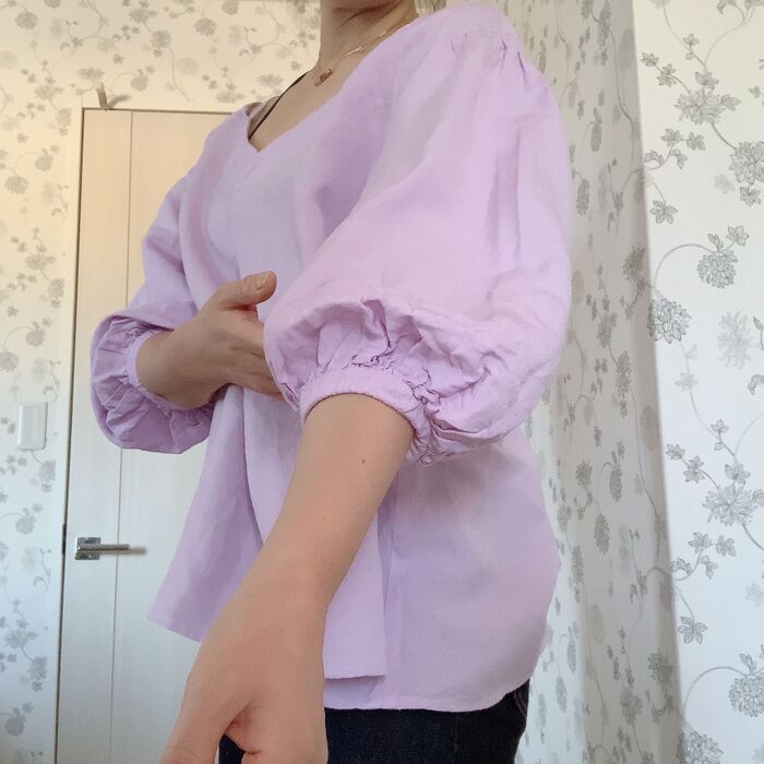 パフスリーブ ブラウス