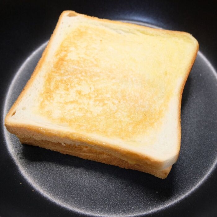 フライパンで焼きます