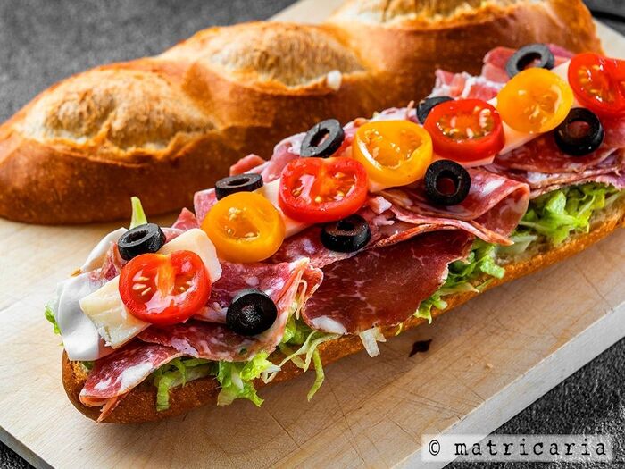 レタスたっぷり「イタリアンサンド」決め手はお肉の合わせ技!