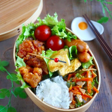 初めての『曲げわっぱ弁当』に詰めてみました♪