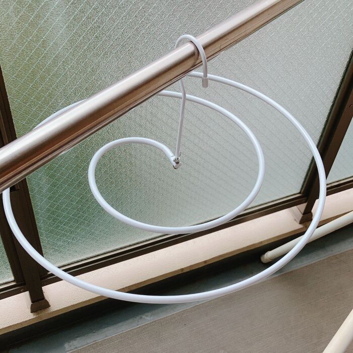 梅雨時期の救世主⭐︎気になってたハンガーがついに100均に!