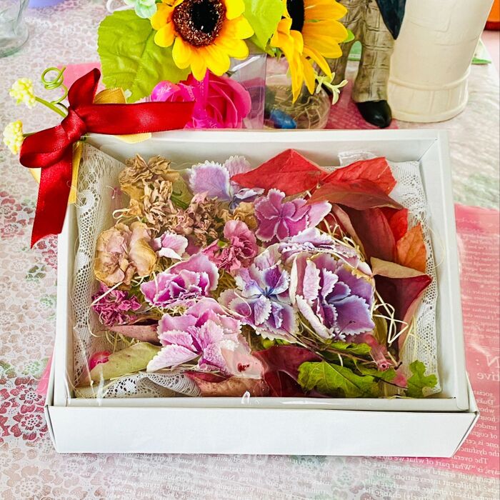 大切な記念日にいただいたお花でドライフラワー