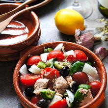 切って混ぜて♪5分de簡単すぎるツナのおつまみサラダ