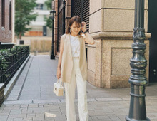【ZARA】モードなスリットベストをきれいめに!大人のワントーンコーデ