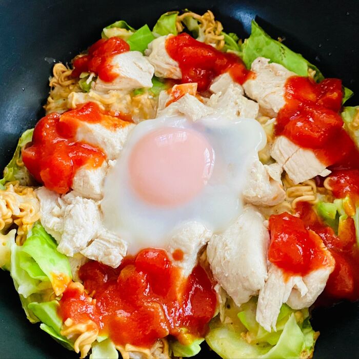 東京拉麺でオシャレなお好み焼きポークVSチキン