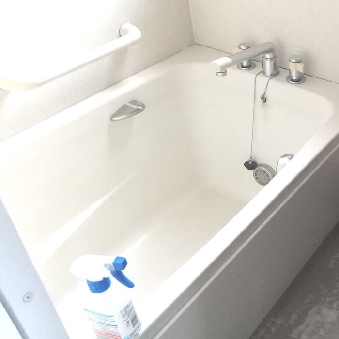 湯船につかるだけでキレイに! 洗わないお風呂掃除