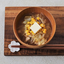 味噌バターラーメン風 具だくさんなお味噌汁