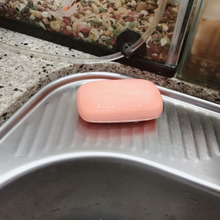 <滑り止めシート活用法> 石鹸の滑り落ち防止にも◎