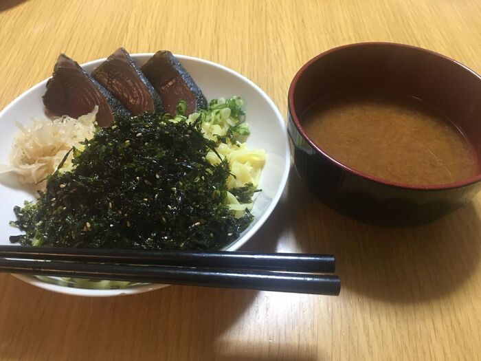 インスタント麺を包丁要らずで本格つけ麺に♪