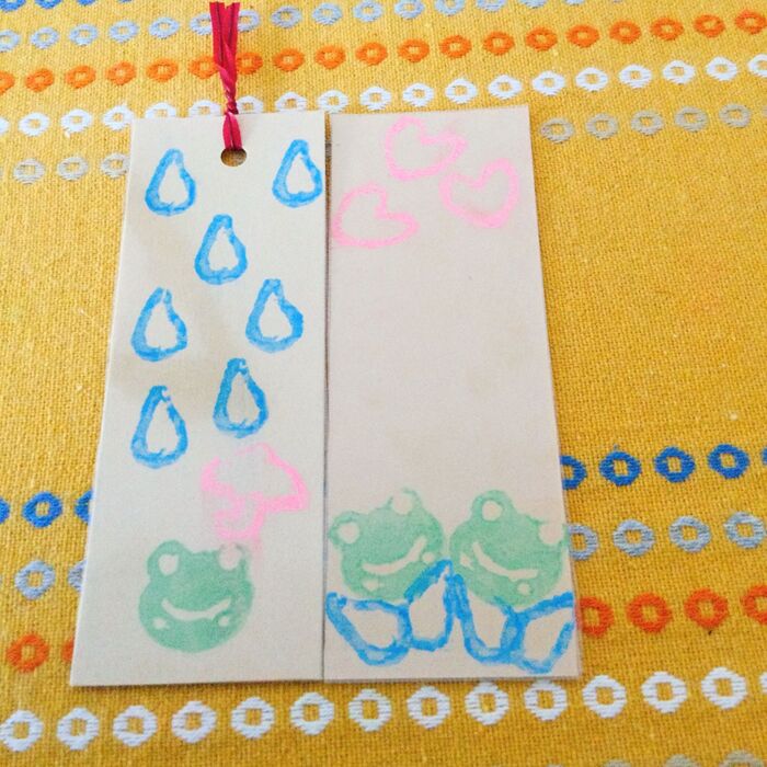 消しゴムハンコでしおり作り