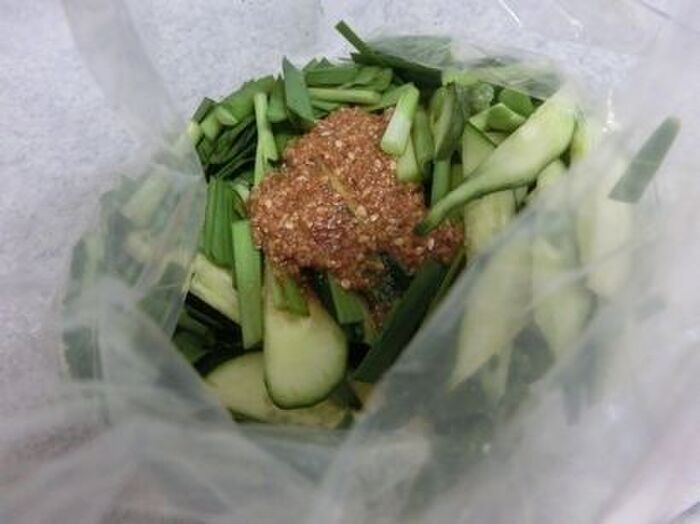 2.材料を混ぜる