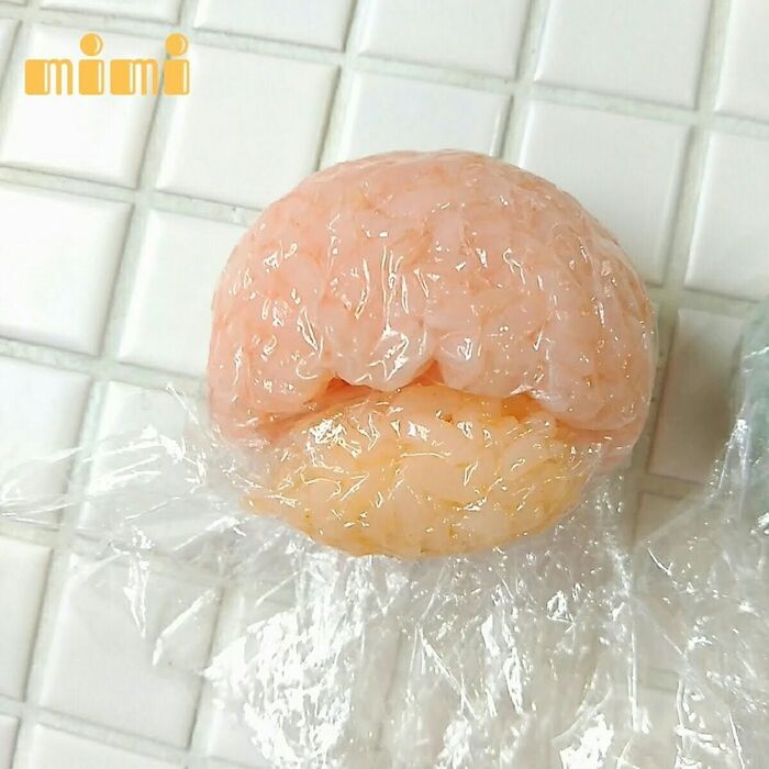 ③ベースのおにぎりを作ります。