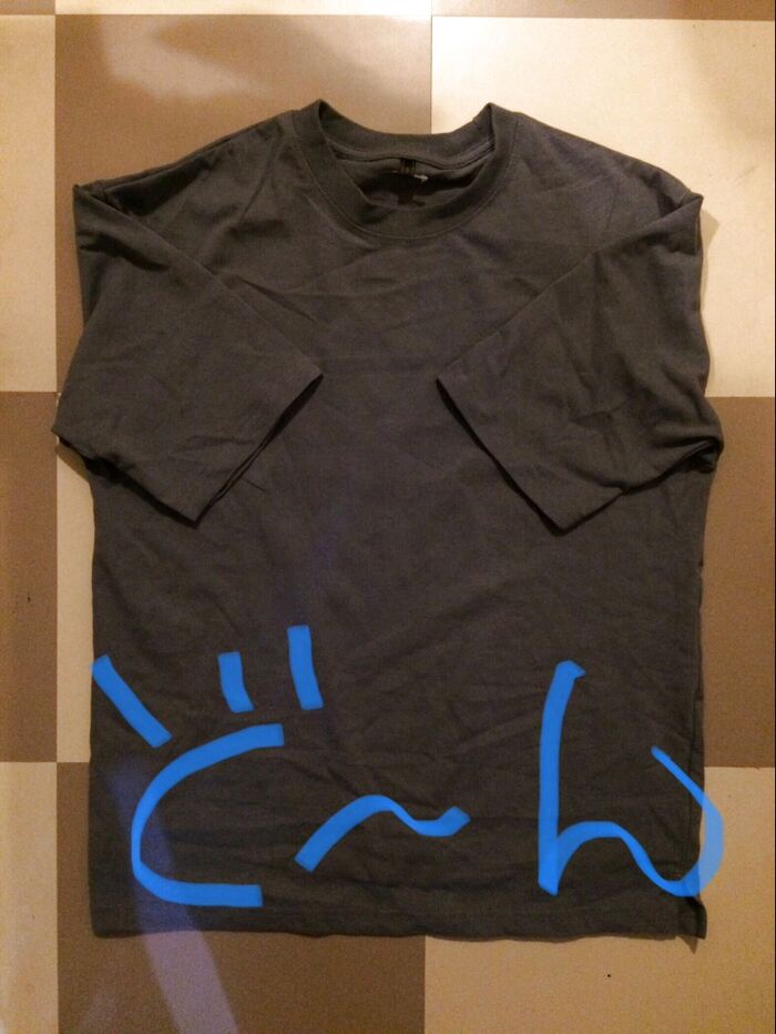 くすみカラービッグTシャツをゆったり且つスッキリ着たい!