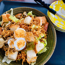 一押し!ドレッシング無しで!病み付きになるサラダ(^O^)レタスが美味しい!