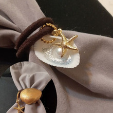 貝殻のヘアゴム