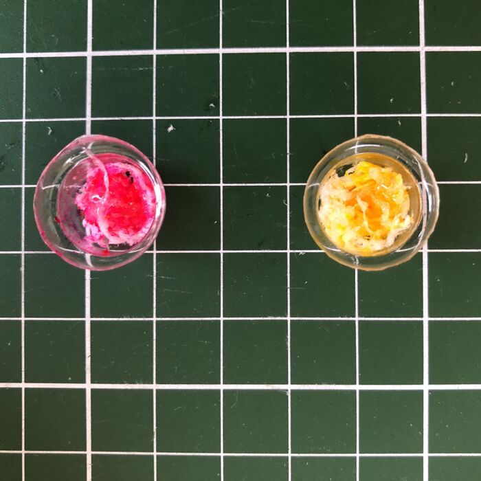 黄色とピンクのペンでそれぞれ色付けしています